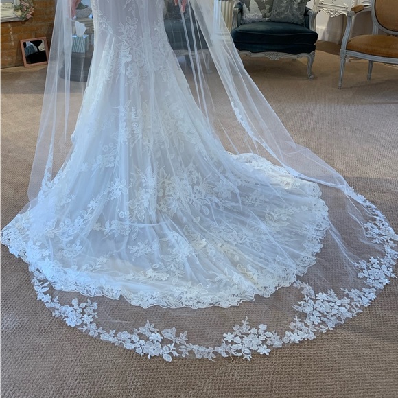 Lace wedding veil - worn once great condition - Picture 8 of 9